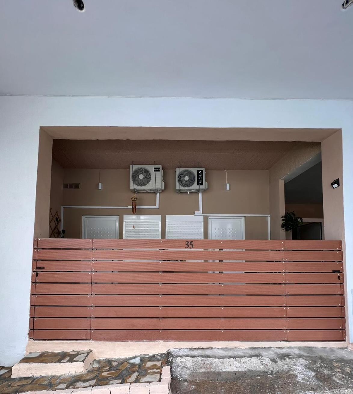 Luxury Black And White Interior Apartments Kalamata Extérieur photo